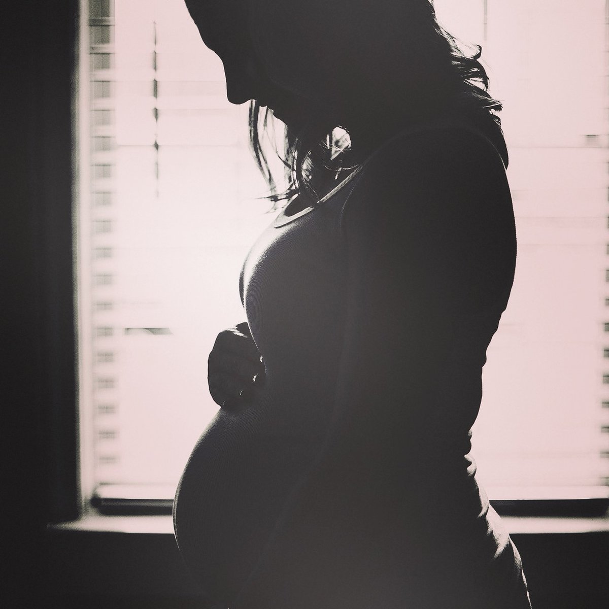 AidToronto's tweet image. URGENT: A pregnant client's worst fear became reality. She announced she was pregnant &amp;amp; was asked to move out.  She now has no home and feels alone.  Help us locate a room or small apartment suitable for herself &amp;amp; soon-to-be new baby, contact us at 416-921-9016 or send at PM.