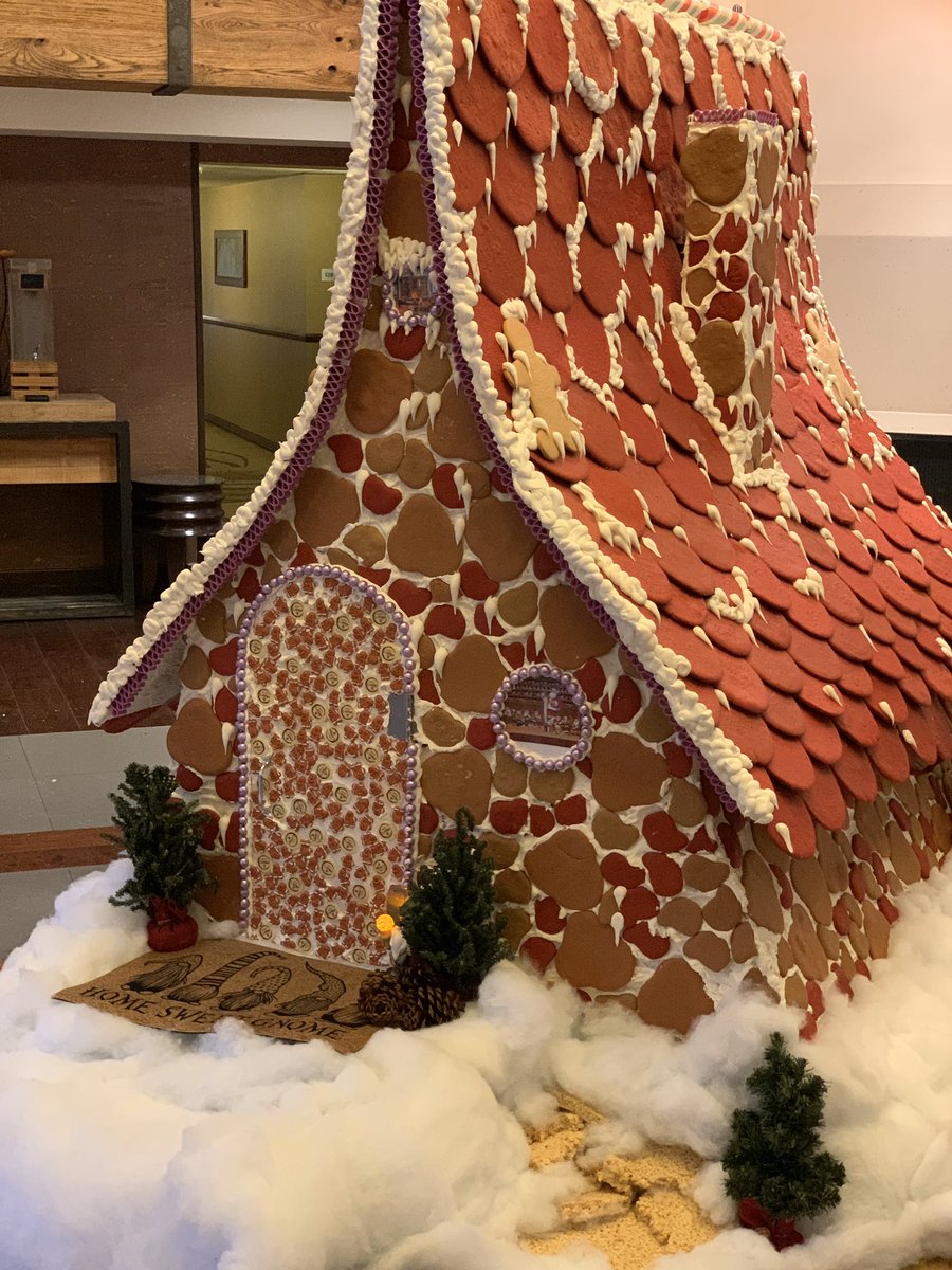levilevirichard's tweet photo. And our house is done! Come see it at hotel corque @root246solvang in #solvang #hotelcorque @CityofSolvang @DanishVillage @SolvangUSA @SYV_News @SYnezChamber @SYVStar #cali #california #805 #gingerbreadhouse #gingerbread #holidays #christmAs https://t.co/7CRxU2BHZ4