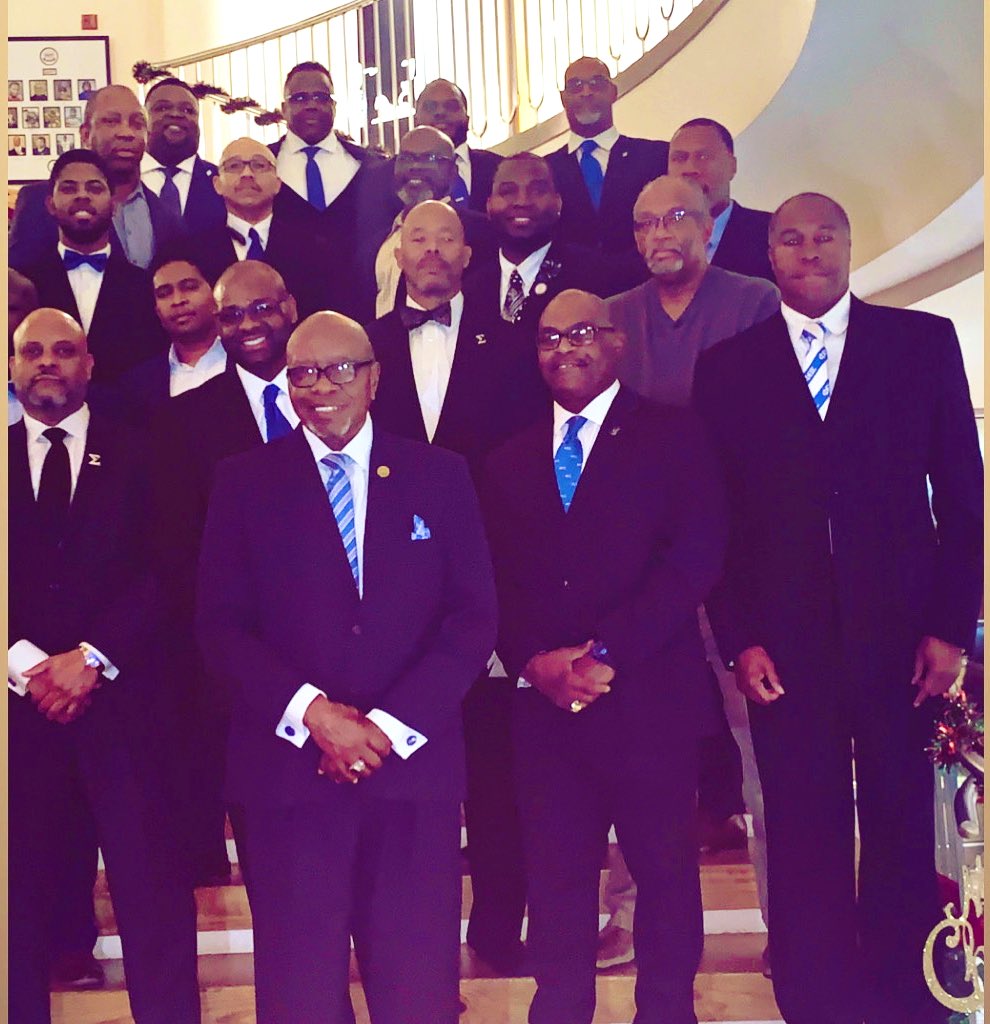whusheane's tweet photo. Theta Mu Sigma receives #greekunity award from @DallasNPHC https://t.co/YNgPDxEF9z