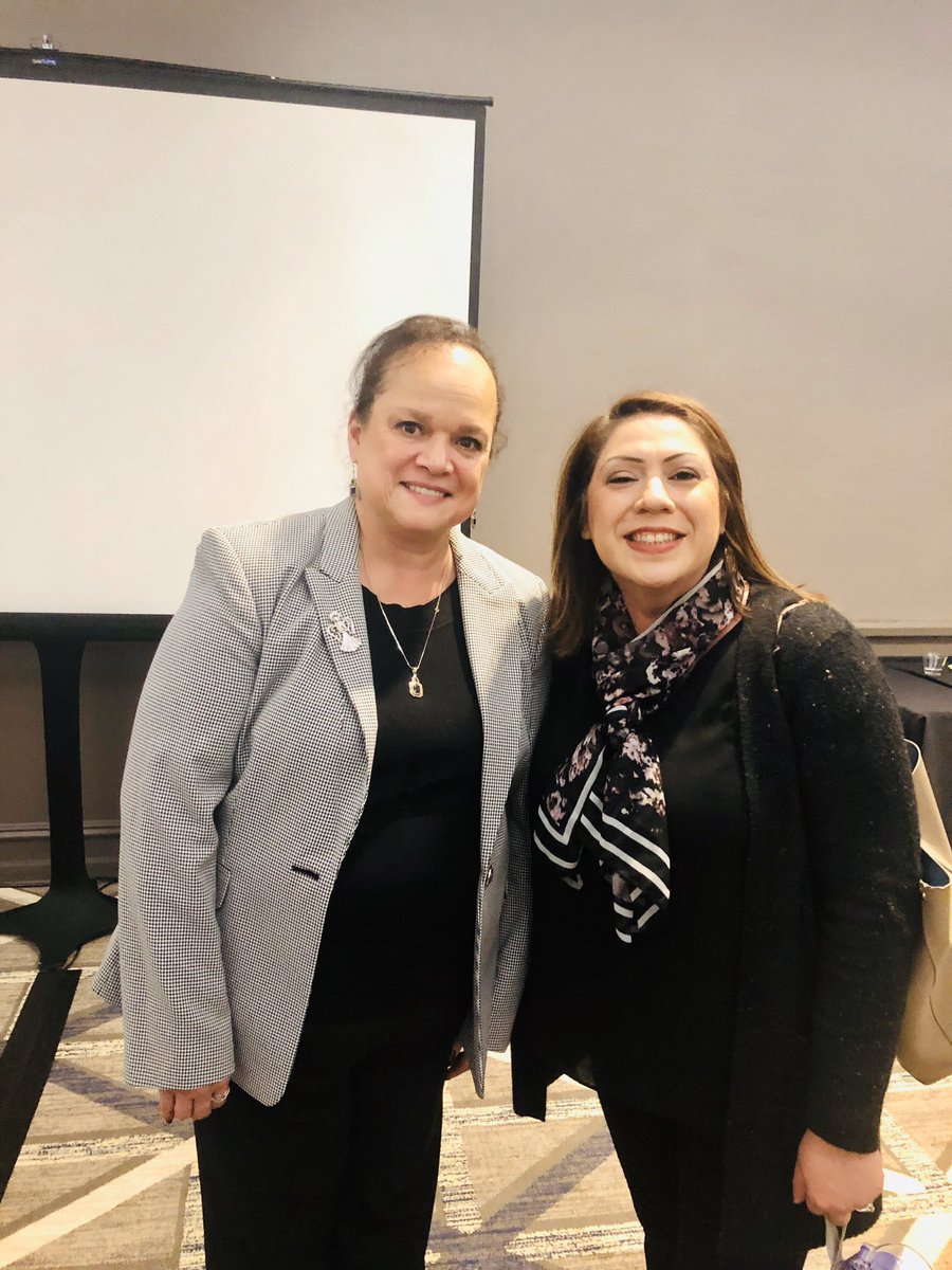 So happy we have Dr. Ayala as our State Superintendent in Illinois! Her leadership is sure to bring so much good to our students and the State. Congratulations Carmen! #MultilingualIL2019 #Equity #62Learns