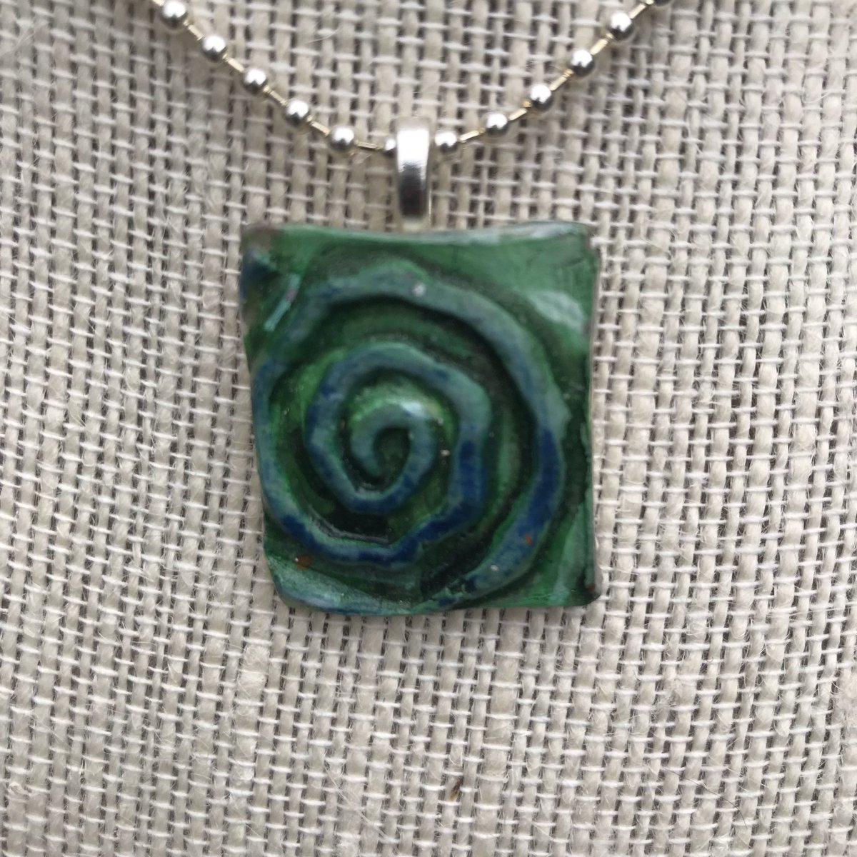 MommaStudio's tweet image. Luckymommastudio.etsy.com #spiral #handmadechristmas #757artists #jewelryaddict #oneofakind #giftfinder
