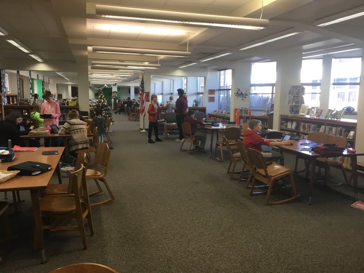 cms_deehr's tweet photo. Finding Volume of objects in the library! ⁦@CMS_Trojans⁩ https://t.co/XW7LaiFN4D