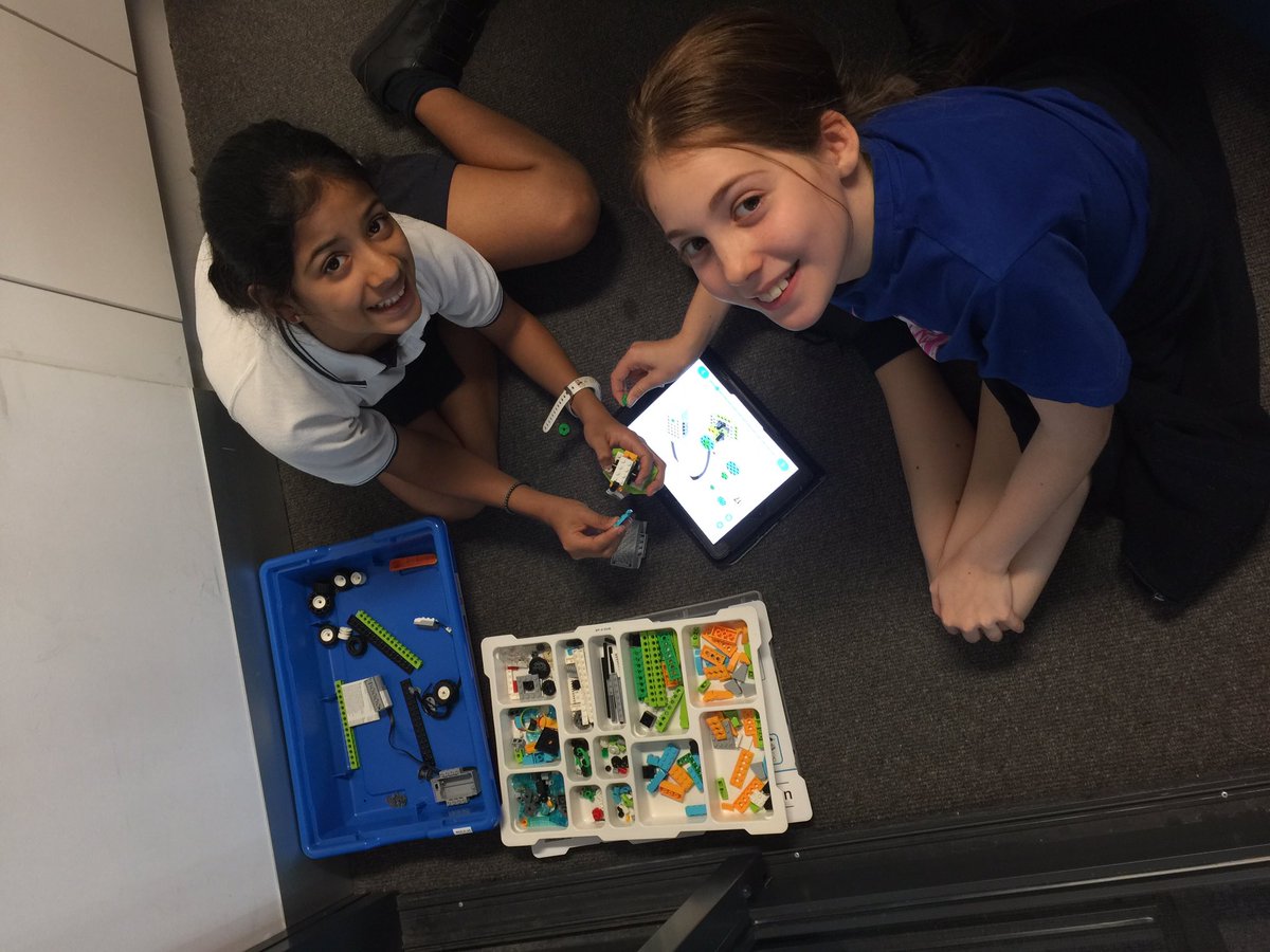 Communication between people has always been a fundamental part of our existence. Using the #legoWeDo2.0, Year 5 students explored how messages can be transferred from one place to another and created a Morse code signal to send a message! #STEMeducation #edtech #Legoeducation