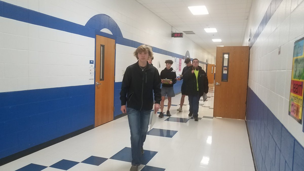 mruddell212's tweet photo. Algebra II students solving the mystery, "Who Killed Mr. Quad?" #robinsonisd @risdHS #RHSRocketMath https://t.co/XGXwSfFMc4