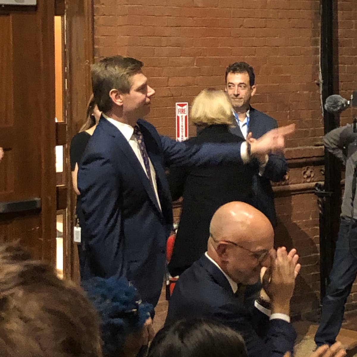 EPDemandsGVP's tweet photo. So reinforcing to see such a turnout of our elected officials at tonight’s National Vigil to #EndGunViolence. @MomsDemand #VALeg #HonorWithAction https://t.co/yiE8VFLUqm