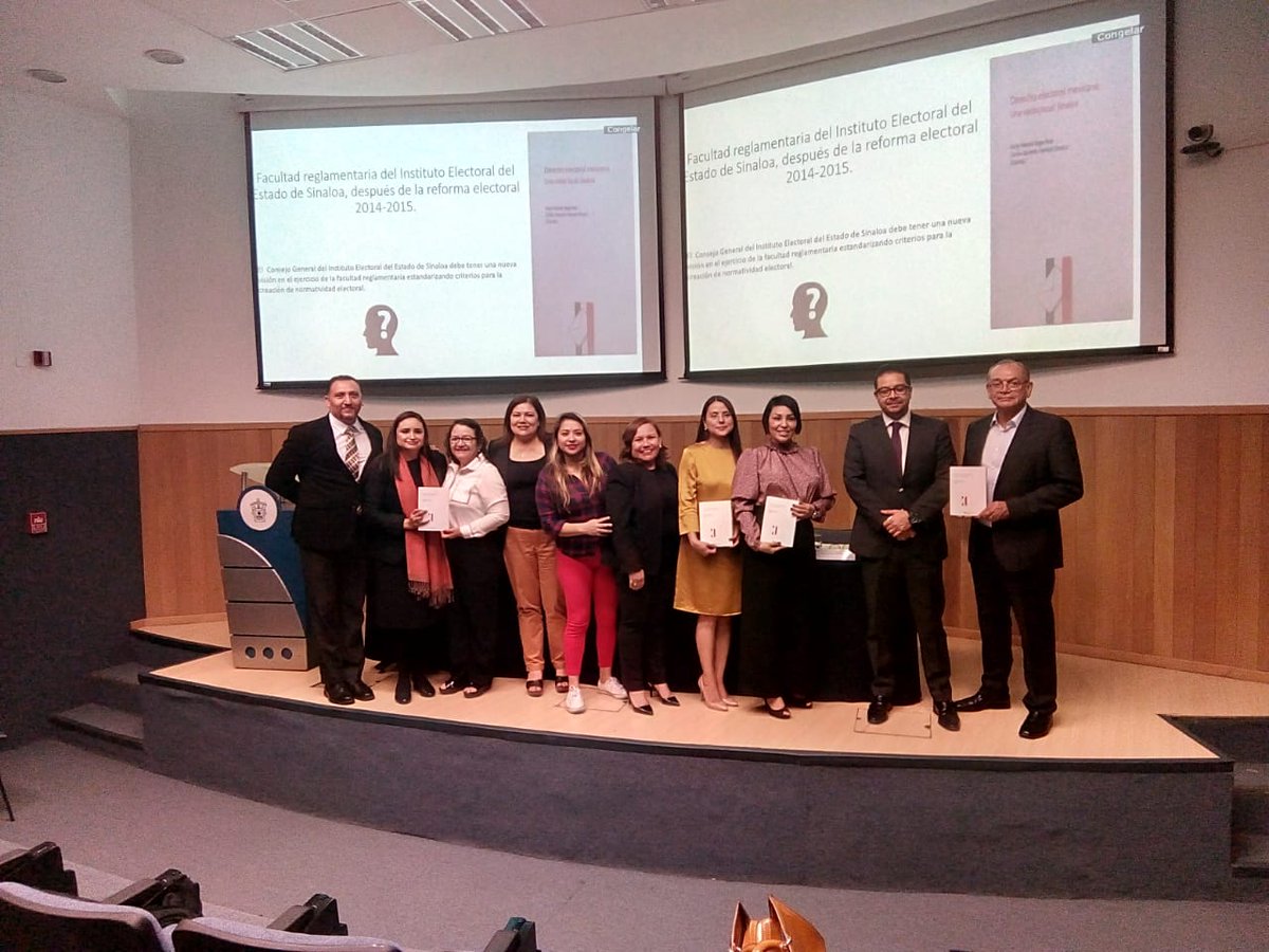 La Ex Consejera del <a href="/IEESINALOA/">IEES</a> Xóchitl Ulloa #AsociadaAMCEE, llevó a cabo en la Universidad de Guadalajara la presentación del libro Derecho electoral mexicano. Una visión local: Sinaloa, resultado de la Maestría en Derecho Electoral entre <a href="/Triejal_Jalisco/">Tribunal Electoral del Estado de Jalisco</a>  y el <a href="/IEESINALOA/">IEES</a>.