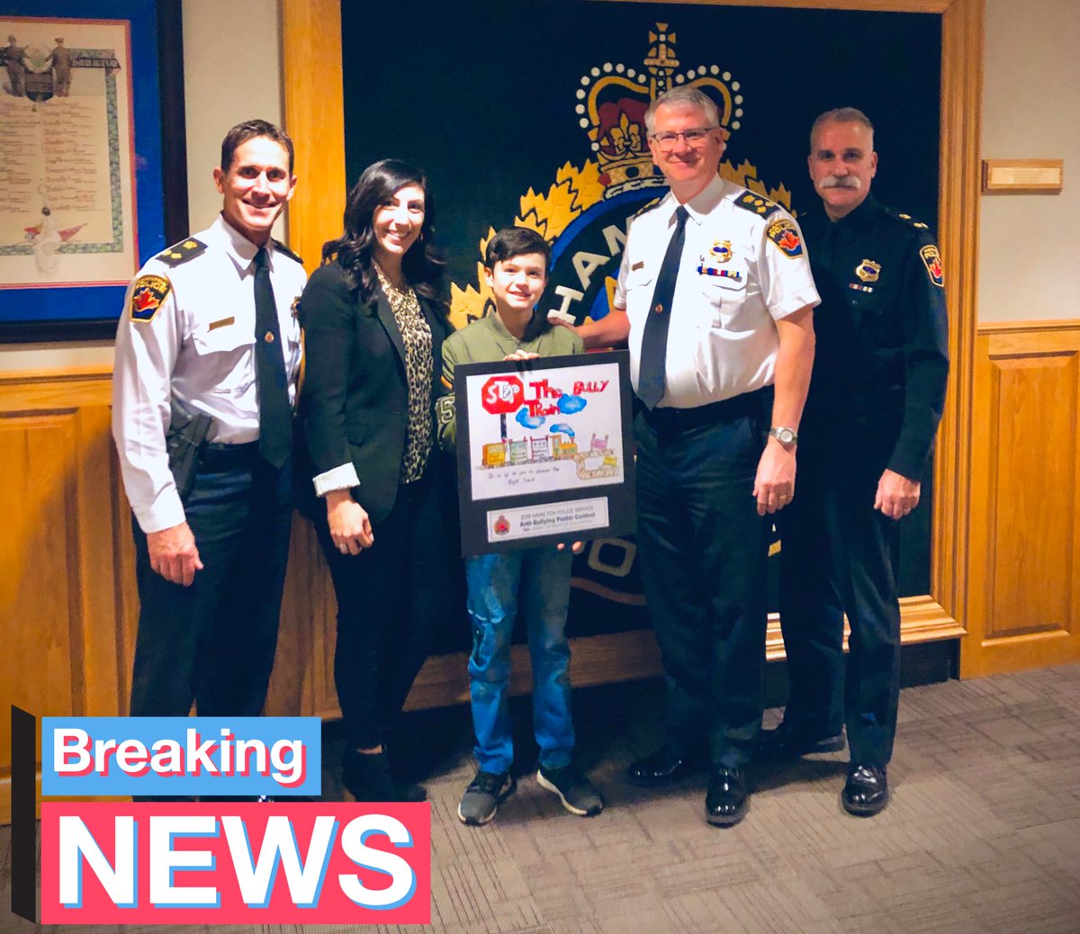 HPSCrimePrevent's tweet photo. Congrats to our #CPweek2019 poster contest winner Johan. His #antibullying poster was selected from 600 entries across #HamOnt. Thk U Chief Girt, D/C Bergen, D/C @Dio801 & CAO Filice for recognizing his work ๐จ today. @HamiltonPolice @HWCDSB https://t.co/AUvSIP4VSg