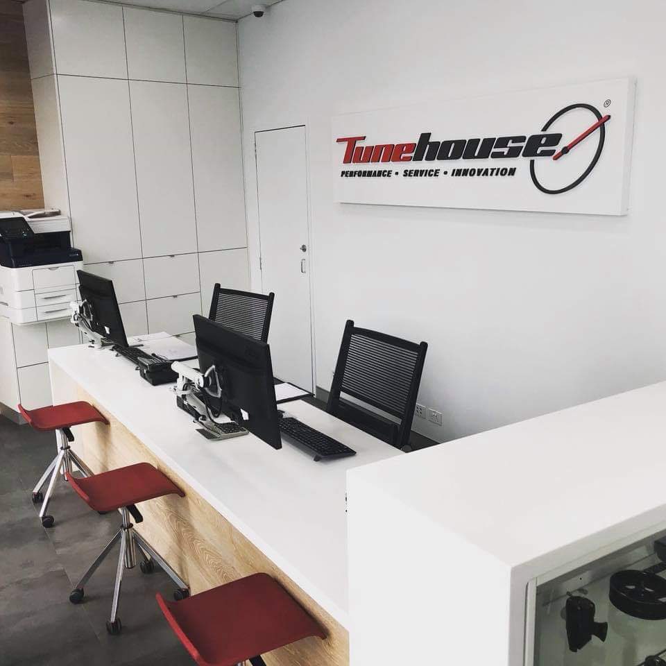 saskoboz's tweet photo. Customers over the years find that Tunehouse do things a little differently compared to other workshops.  Customers become trusted friends &amp; their cars are treated with the respect only the owners usually give them. FB link: https://t.co/nxuDuzhqXE #Tunehouse #Motormag https://t.co/6a7dyeeZzj