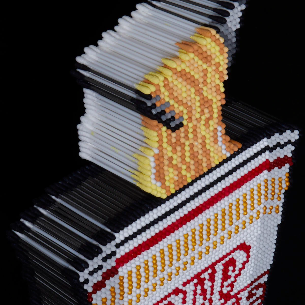 ドット絵に見えるけど？綿棒で作ったカップヌードルがこれwww
