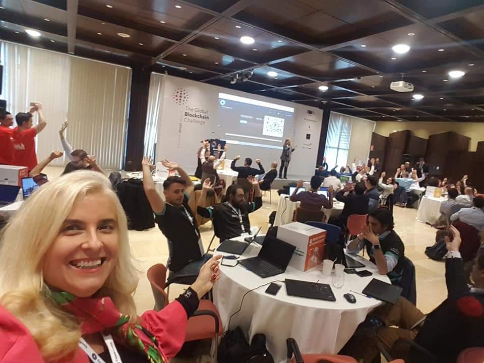 Recordando el #GlobalBlockchainChallenge #Málaga  <a href="/BC_Convergence/">Convergence</a> con #MontseGuardia General Manager de #AlastriaBlockchainEcosystem
 <a href="/cris_aranda_/">Cristina Aranda</a> #MujeresTech
Mi agradecimiento a la organización y a <a href="/MGG_2012/">Montse Guardia Güell</a> <a href="/Alastria_/">Alastria Blockchain Ecosystem</a>  <a href="/amarinbg/">Amparo Marin</a> 
#Convergence19