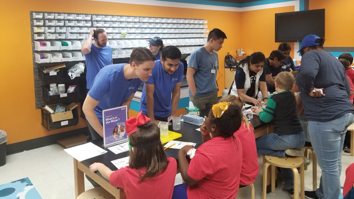 EAB's tweet photo. Our Birmingham colleagues volunteered with @Mcwane Science Center for #NationalChemistryWeek! 

Volunteers supported science literacy, interest, and engagement for #K12 students by sharing their experience and knowledge through demonstrations and programming. #WeAreEAB https://t.co/51rSmbFX67
