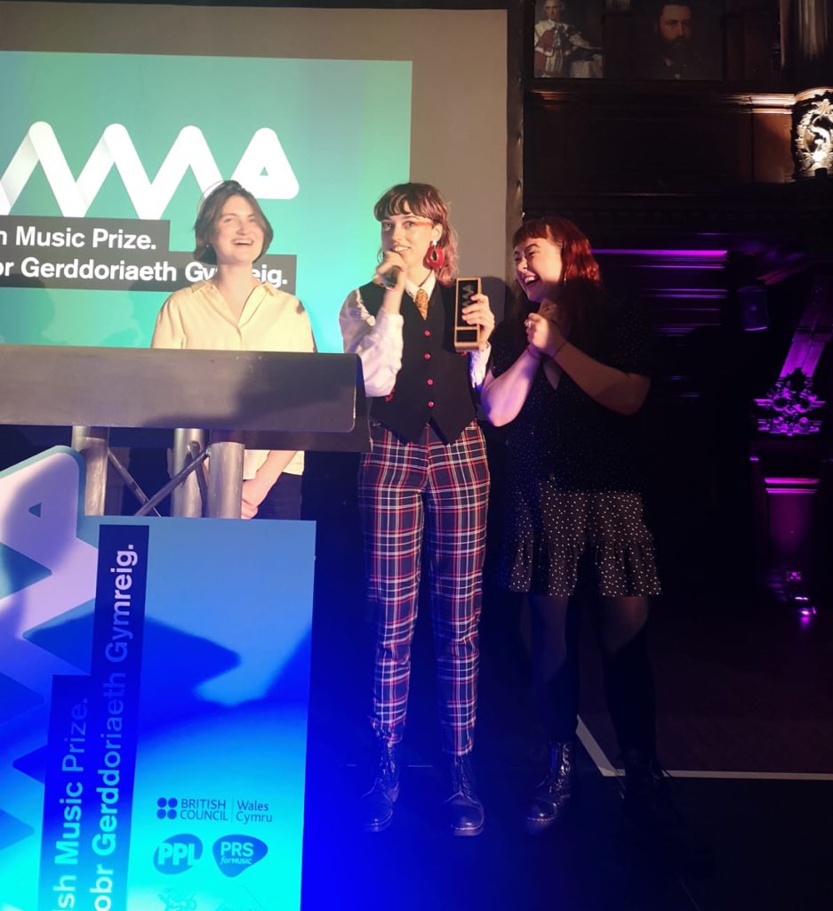 The winner of the Welsh Music Prize 2019 is...
Ennillydd y Wobr Gerddoriaeth Gymreig yw... 

Melyn - @adwaithband !!!🎉🎉🎉