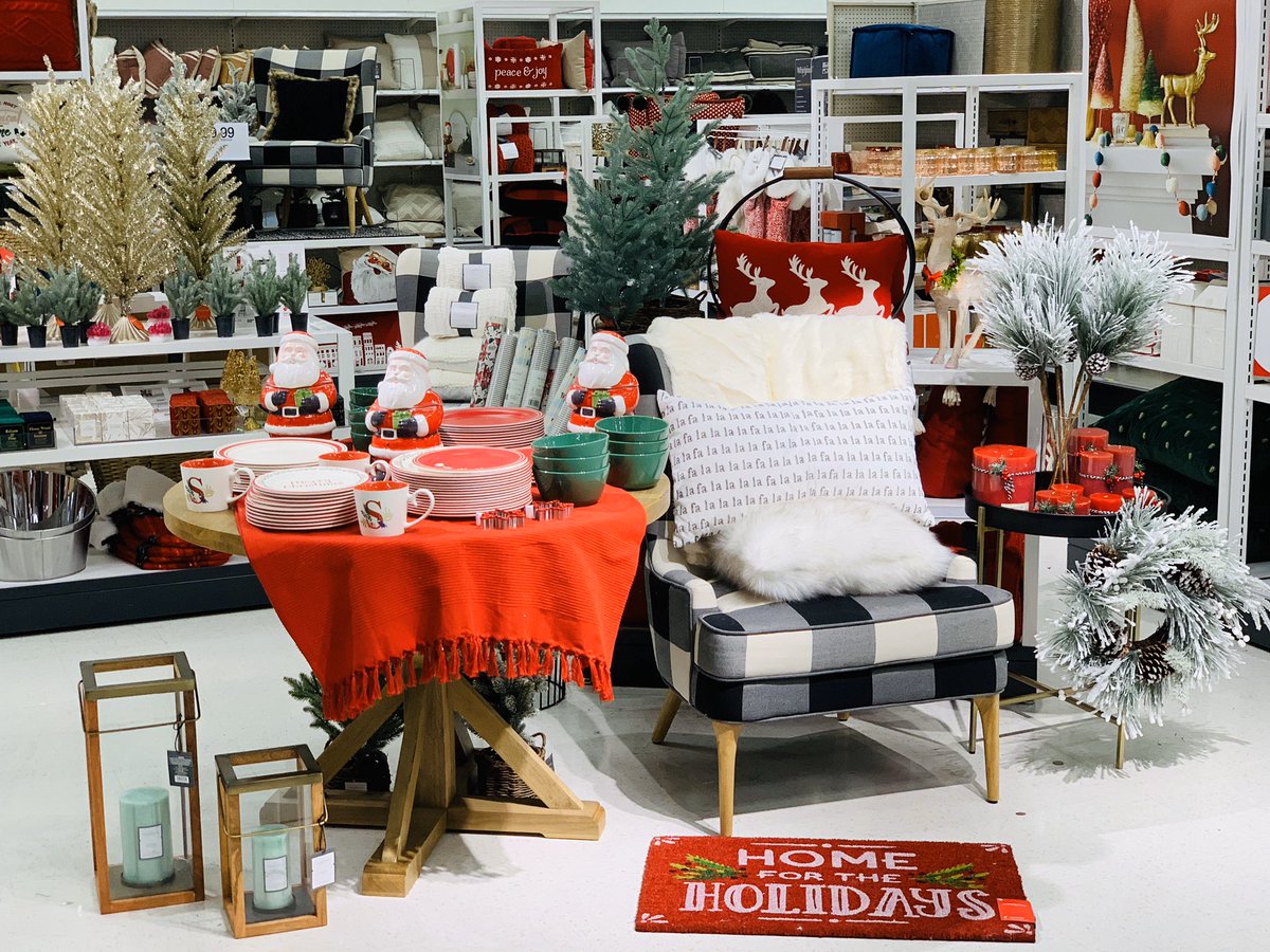 Tis the season at #T1849    #VMlife #VML #VMstyle