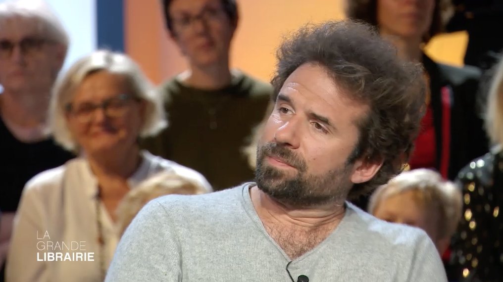 "Même si chacun d'entre nous adopte un comportement héroïque cela ne représente que 25% du problème, les 75% restants c'est les structures politiques, c'est les structures macro-économiques qui entraînent mécaniquement tout le monde." @cdion #LGLf5 @France5tv