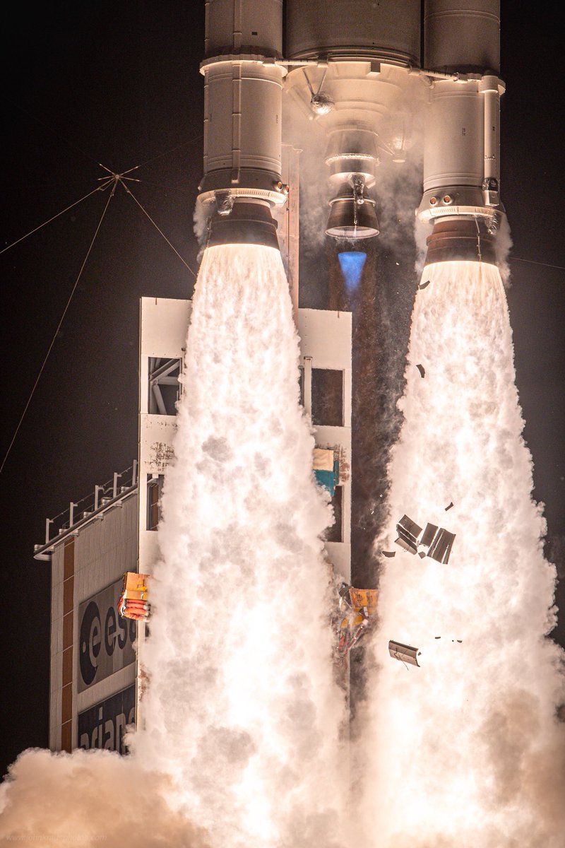 johnkrausphotos's tweet image. WOW. 🚀

Here are closeup photos I captured of the Ariane 5 #VA250 launch from French Guiana yesterday evening! 

I’m at a loss for words. This was an incredible opportunity and I couldn’t be more thankful to @ESA / @ArianeGroup for their support.