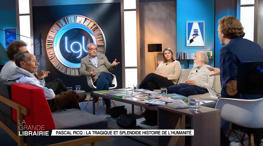 "Notre système économique n'est plus en adéquation ni avec la société, ni avec notre environnement. C'est ces deux choses qu'il va falloir repenser." <a href="/pascalpicq/">Pascal PICQ</a> #LGLf5 @France5tv