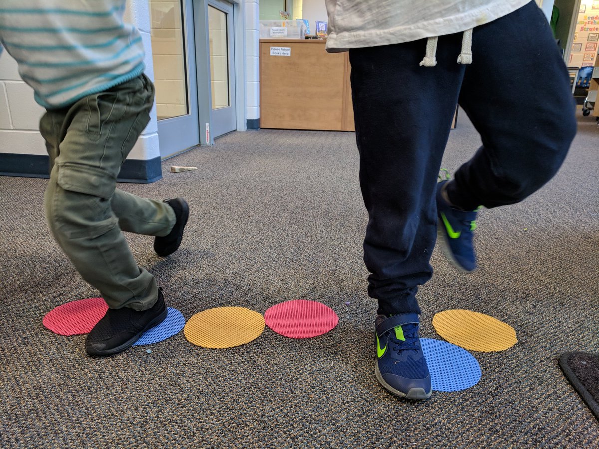 MarleneWasko's tweet photo. Thank you to @londonlibrary for introducing our Kindergartens to unplugged coding! Math &amp; Literacy were brought to life today @UniversityHeig1 https://t.co/hfrKsN6E2i