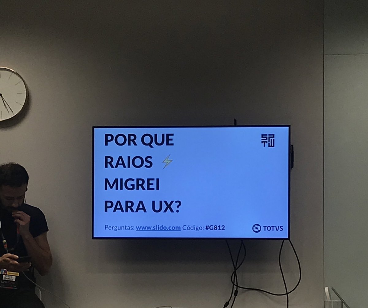 UXLabSP's tweet image. Por que “raios” migramos para UX? Vai começar o nosso bate-papo na @sptechweek.