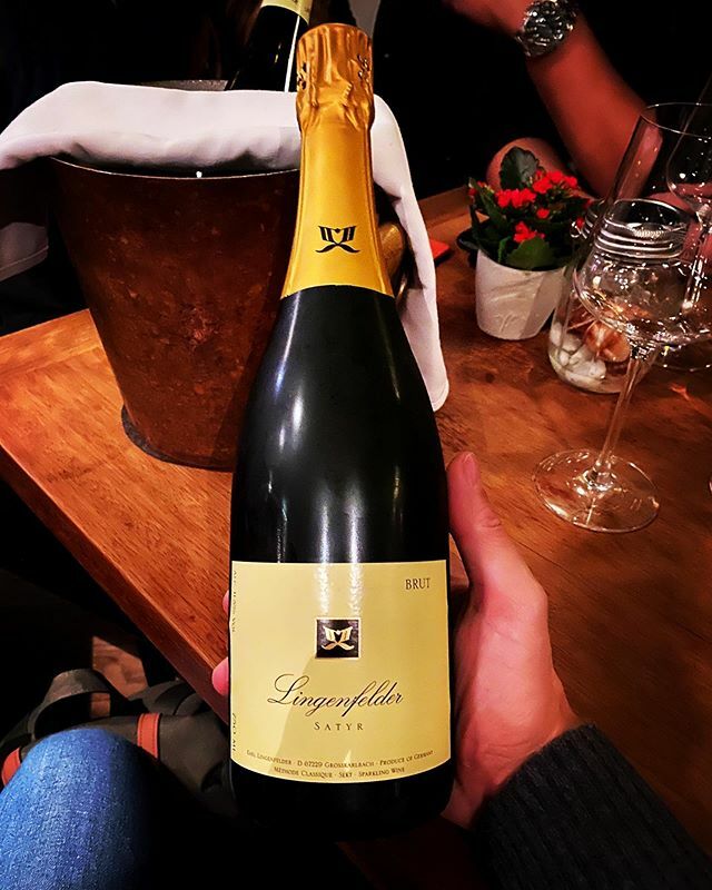 White wine in Düsseldorf .
Sparkling wine „Satyr“ and white wine „Ypsilon“Sylvaner

I still can‘t believe...wow you absolutely have to try 😉
.
.
#düsseldorf #duesseldorf #holiday #wine #whitewine #weißwein #wein #champagne #sparklingwine  #winzersekt… ift.tt/2KY5N7q