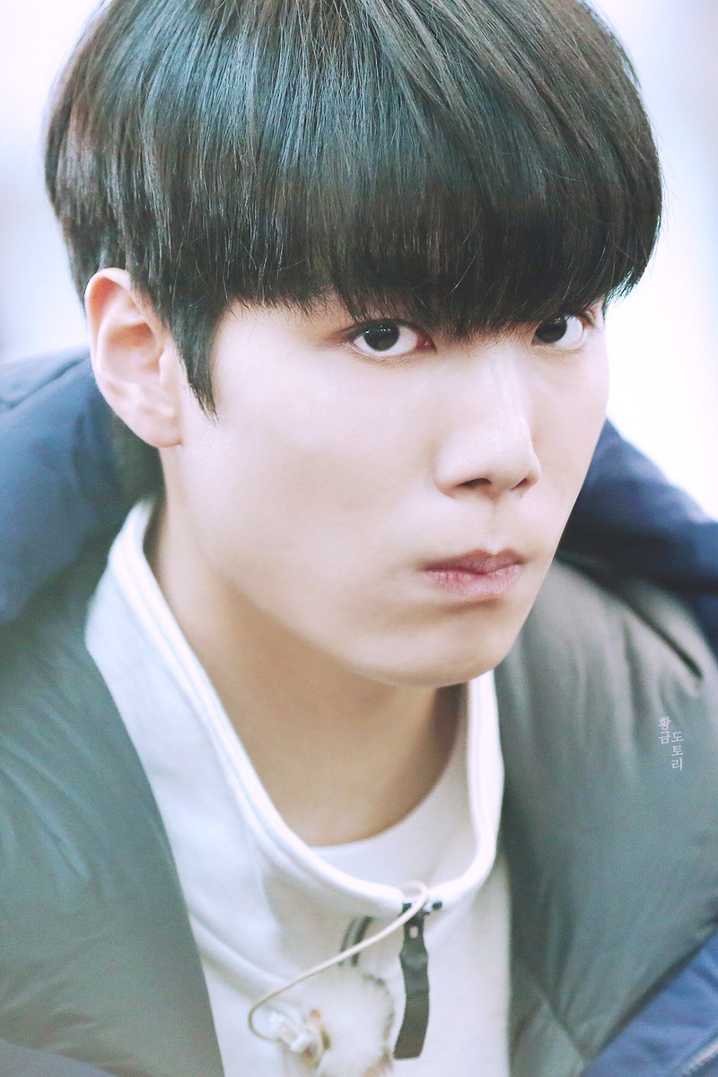 왠지 모르게 이 날이 생각나서 몇장 쓱싹 👼

#김종현 #JR #쫑토리