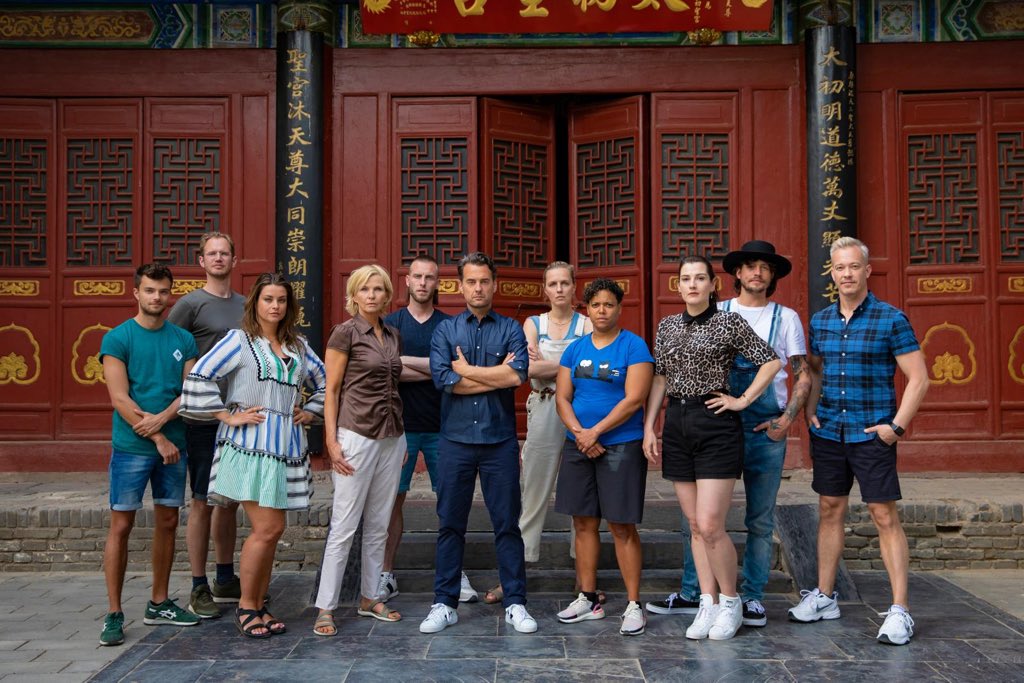 De hele club bij elkaar. We gaan op mollenjacht!