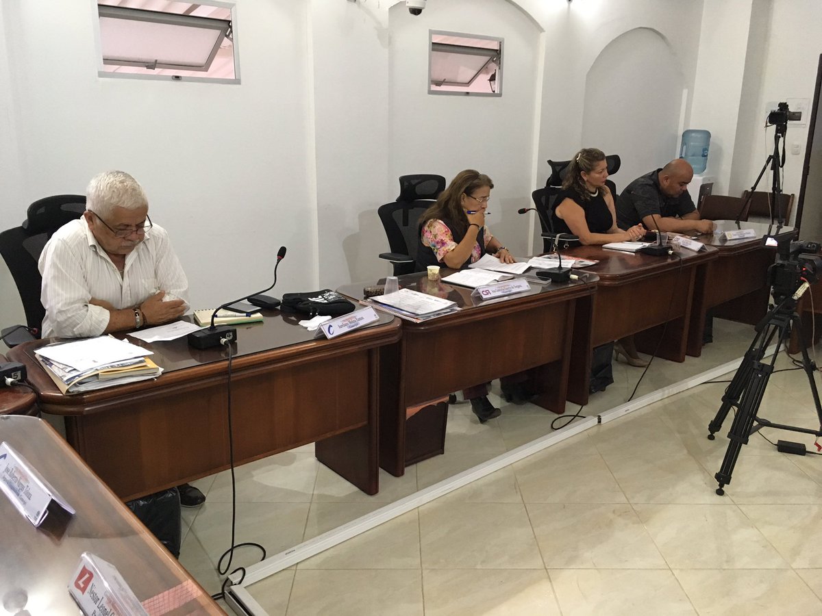 ConcejoGaragoa's tweet photo. #AEstaHora Sesión Concejo Municipal de Garagoa 
COMFABOY
UMATA
POLITICA PUBLICA DE DISCAPACIDAD https://t.co/njBUFBfccC