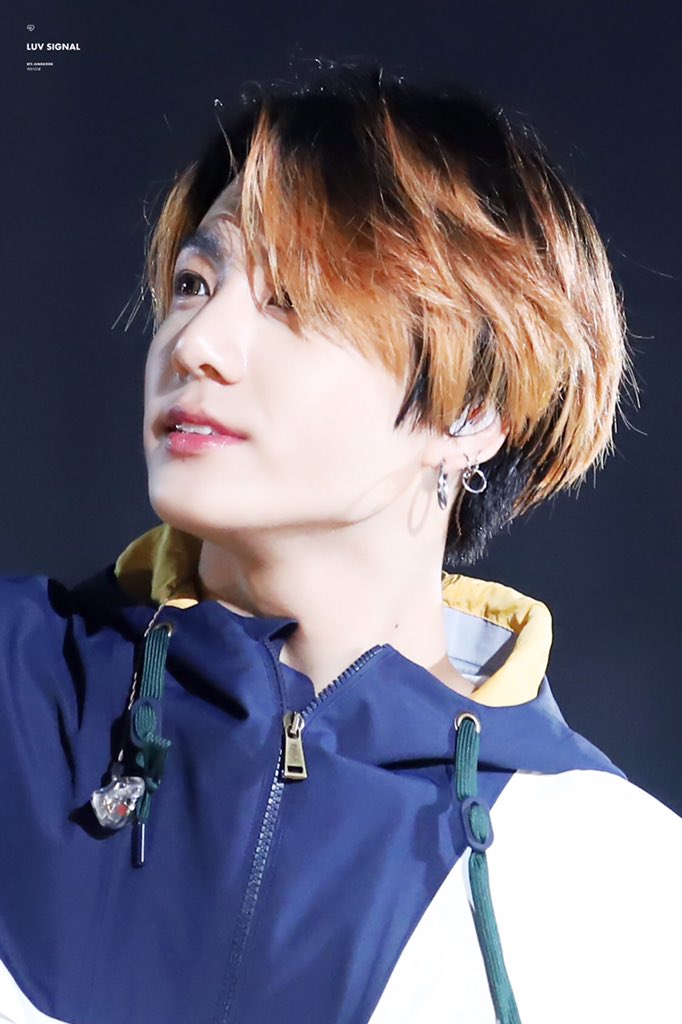 kookpiics's tweet photo. Jungkook is so beautiful ✨
#JUNGKOOK #전정국 #정국 @BTS_twt https://t.co/oBSI5miWXg