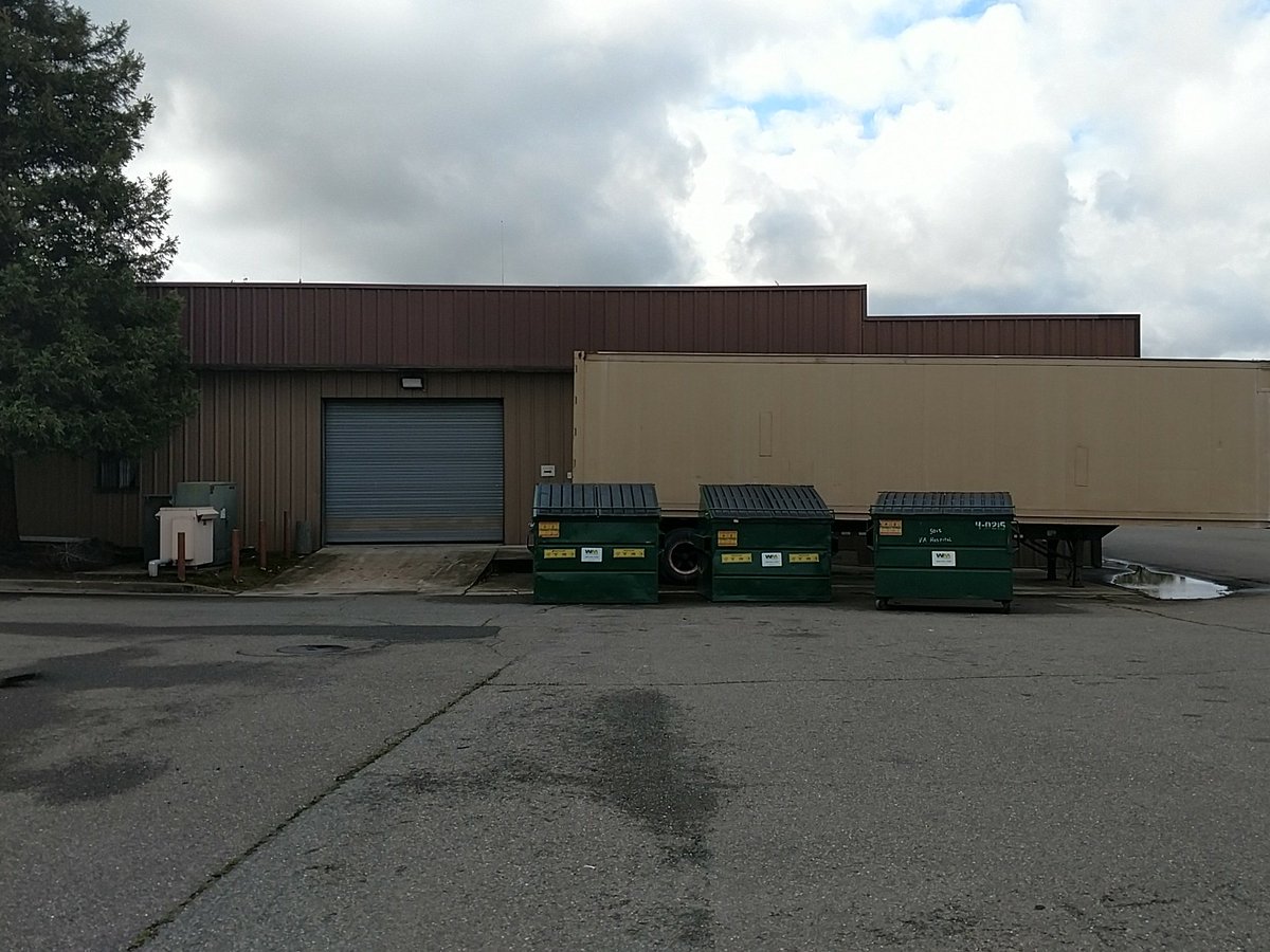 Ryry0429's tweet photo. @AbbieRBennett @ConnectingVets This building housed thousands of #Veterans records that were destroyed due to black mold and rat feces...
This was the same bldg. a VA radiology tech. #MASTERBATED to patients #mammogram films!😳
#ItHappens @realDonaldTrump
https://t.co/Ix7OS69tz4
VISN21's #DirtyLittleSecret https://t.co/AehZnZDMdn