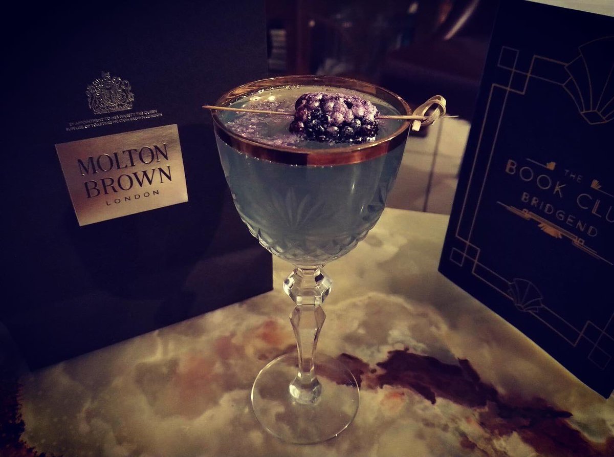 11anoltonstreet's tweet photo. We have teamed up with  @MoltonBrownUK at McArthur Glen Bridgend to design cocktails to compliment their Christmas cocktail range, like this vanilla &amp; violet Fizz. Join us there on December 4th between 3pm &amp; 8pm for some free tasters and 10% off your purchases on the night. https://t.co/keS6Rg8paz