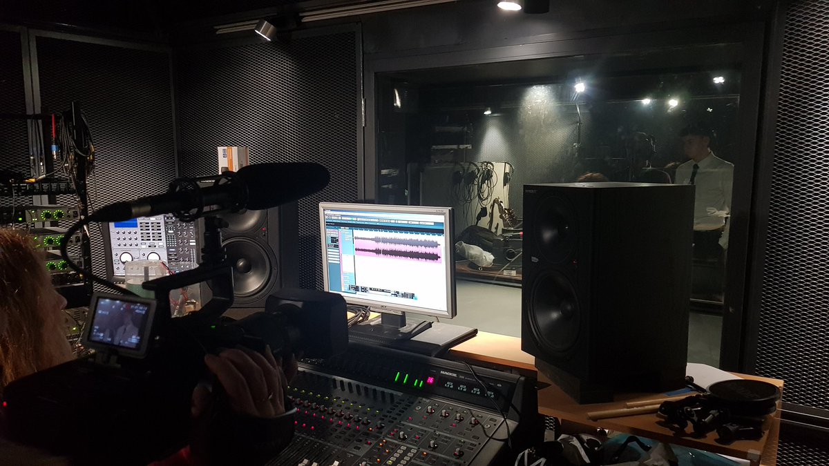 Late night recording session playing down new tracks for 'You Stole My Heart' from our developing new music - Don't Let Go <a href="/Tolbooth/">Tolbooth</a> <a href="/mpas_stirling/">MPAS Stirling</a>