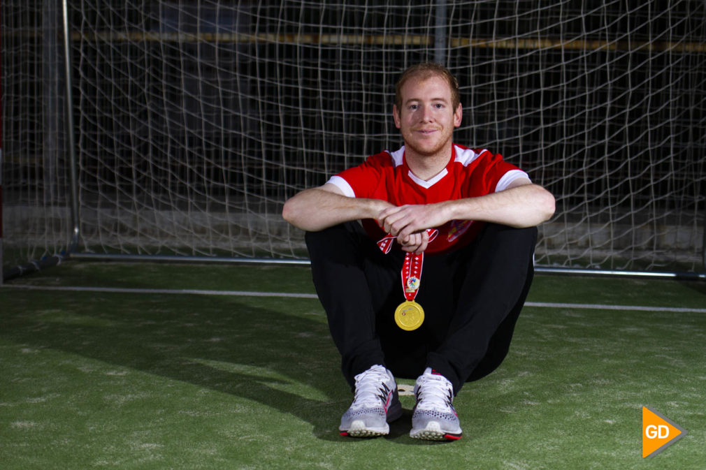granadadigital's tweet photo. ¡Buenos días! #Granada tiene un pichichi y campeón del Mundo de fútbol sala para sordos: @Pakito7granafcb 🏆🥇⚽🇪🇸

Así ha sido la experiencia mundialista para el granadino, actual jugador del CDS Granada y @VandaliaCF⚽

👉🏼 https://t.co/FJjDIVyFUL 

@ASOGRA_ https://t.co/RoXNAGiwFo