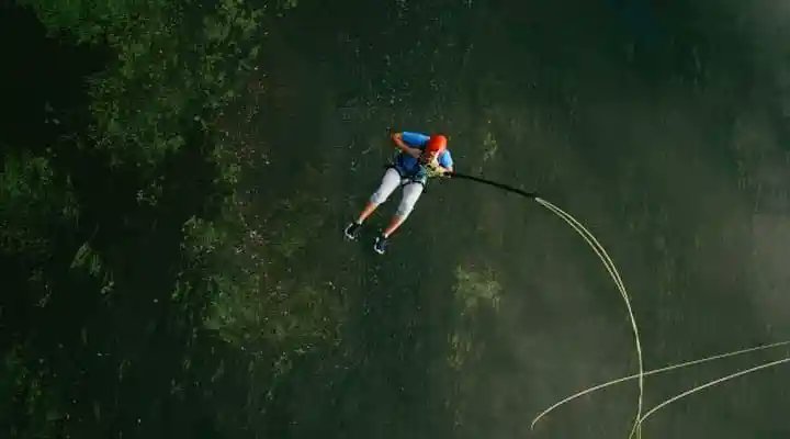 GrupoSinLinea's tweet photo. En #México puedes saltar del #bungee en el #ParqueChipinque 😱🌳🌵🍃🌅
¡Conoce más lugares! 👁👇🏽
https://t.co/OHQdnFDYTW https://t.co/dbIjJZQcB1