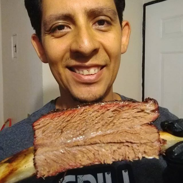 GrillMonstermx's tweet photo. Ya salieron las costillas picapiedra! 🦕
Despues de 2 horas envueltas en aluminio quedaron de 10000!!! Suuuuper suaves, jugosas y deliciosas!
A quien se le antojo?✋ 
#BBQ #BBQLife #NoSoyBot #FelizMiércoles #FelizMiercolesATodos #Weber #beef https://t.co/My2qaXB5qC
