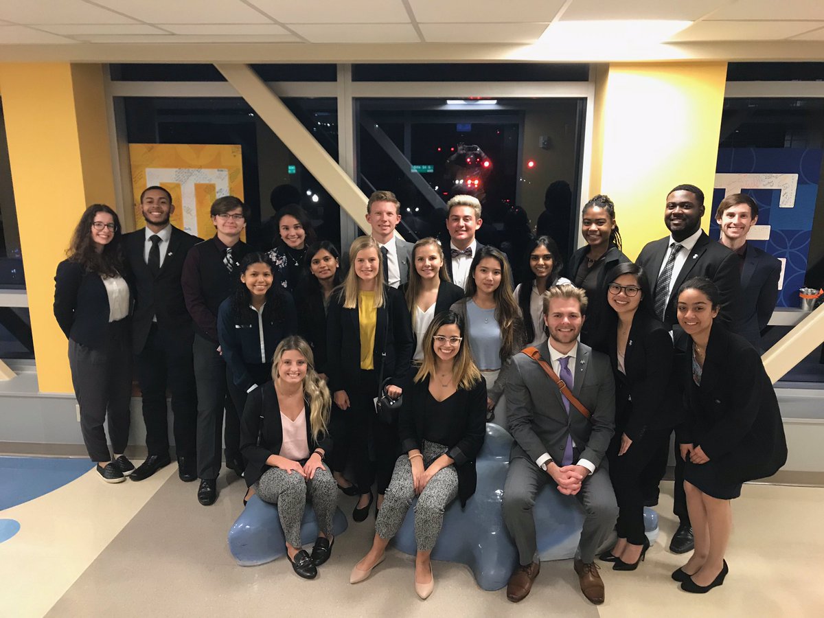 USFPhiDE's tweet image. This past week the PhiDE chapter at USF took a tour of John Hopkins All children’s hospital over in St. Petersburg. Members toured the facility and were able to interact with some of the hard working individuals who makes such a place possible. #PhiDE