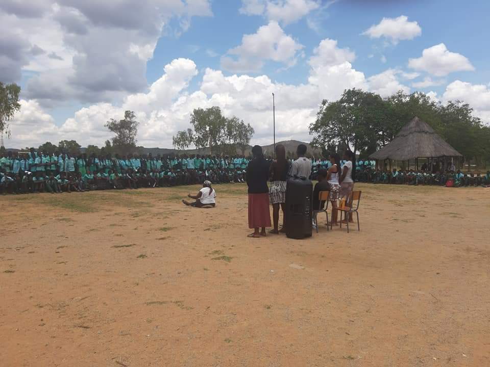 roots_africa's tweet photo. #16DaysofActivism #16stops Day 2: in Chiweshe Nzvimbo High School and Kakora High School. The stops demonstrated the power of arts in sensitising young people and the community at large on GBV issues. A special thank you to our partner Chenhaka Trust for their performances https://t.co/oCWCUVohwh