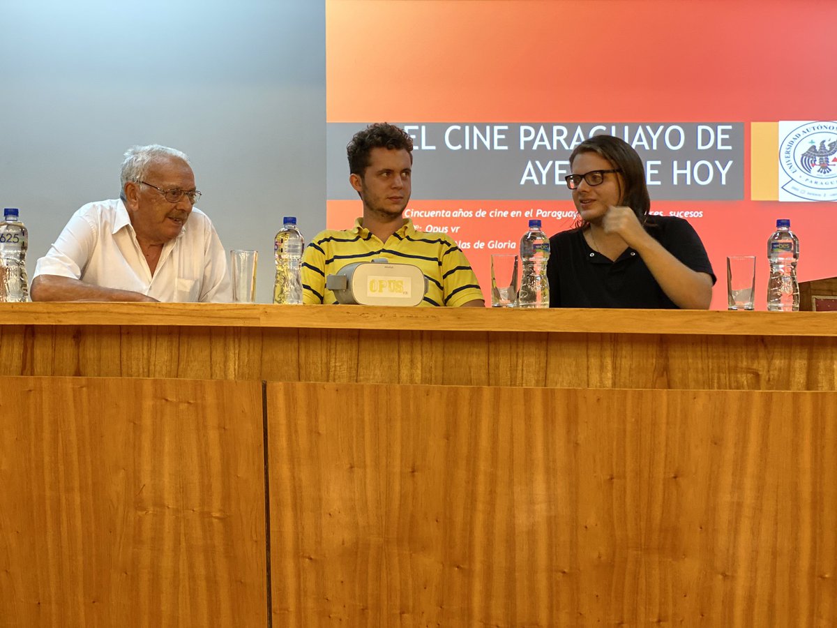 OPUS_vr's tweet photo. @MKovich92 y Nicolás Merens con el autor del libro “Cincuenta años de cine en el Paraguay: Personas, lugares y sucesos en la @uaapy https://t.co/RlPpqxvQqH