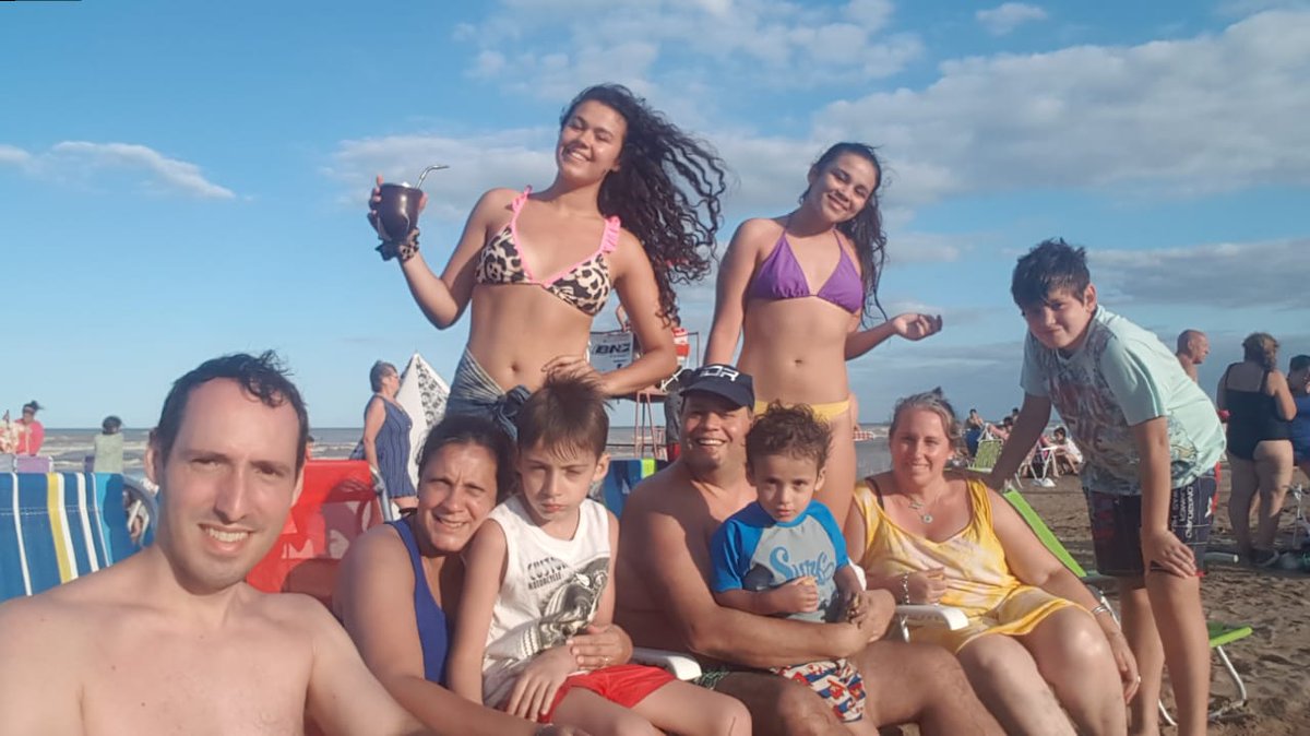 caramirez74's tweet photo. @almundo_ar @yerbamatecbse Mate playero familiar https://t.co/ePa9jjJ8AP