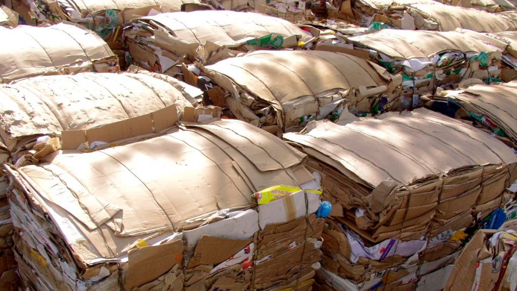 Calivillalonga's tweet photo. Continúo con... 
Proyectos de Ley Pendientes (4): 
Régimen de fomento a la industria del reciclado, facilitando la comercialización de materiales/residuos de origen pos-industrial o pos-consumo.
https://t.co/zbCscsy7z6 https://t.co/B0YmvO1ggf