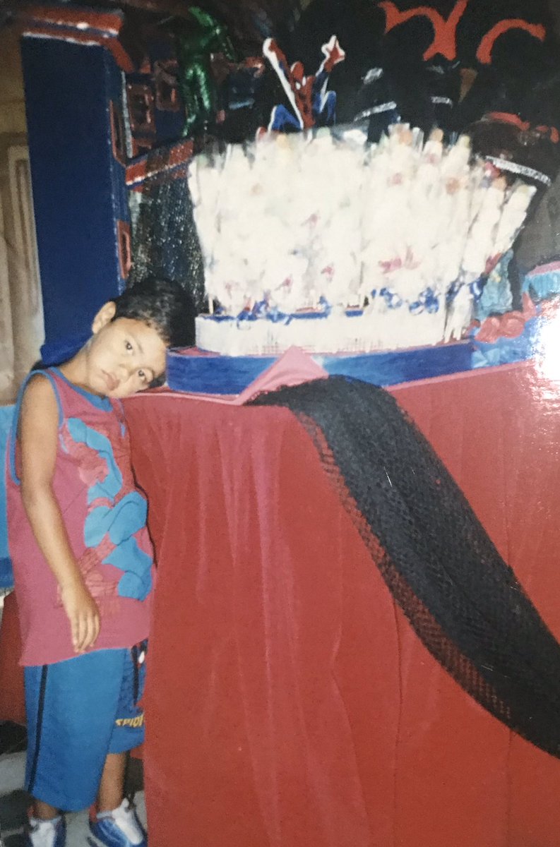 darkyson's tweet photo. - Darkyson como assim vc não gosta de fazer festa de aniversário????

Eu no meu aniversário de 4 anos: https://t.co/rZi4qV4WnV