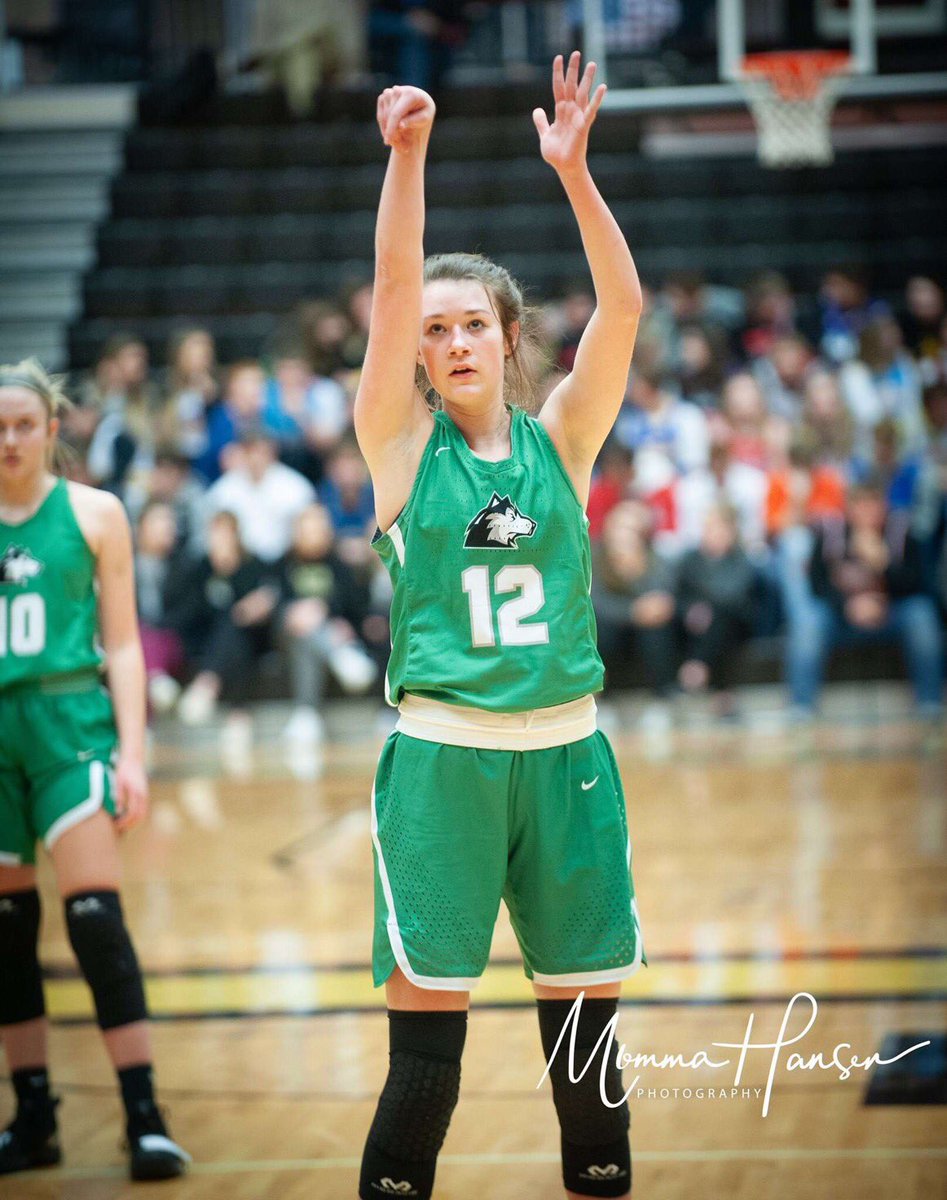 INEliteSWISH's tweet photo. Couple of familiar faces for us on these lists. Kenna Hisle ‘20 committed to USI; Mariah Dickerson ‘21; Peyton Murphy ‘21. Looks like the SIAC is going to be very competitive this year. @PAY10_murphy @mariahd220 @kenna_hisle https://t.co/4SS9VXZd2j