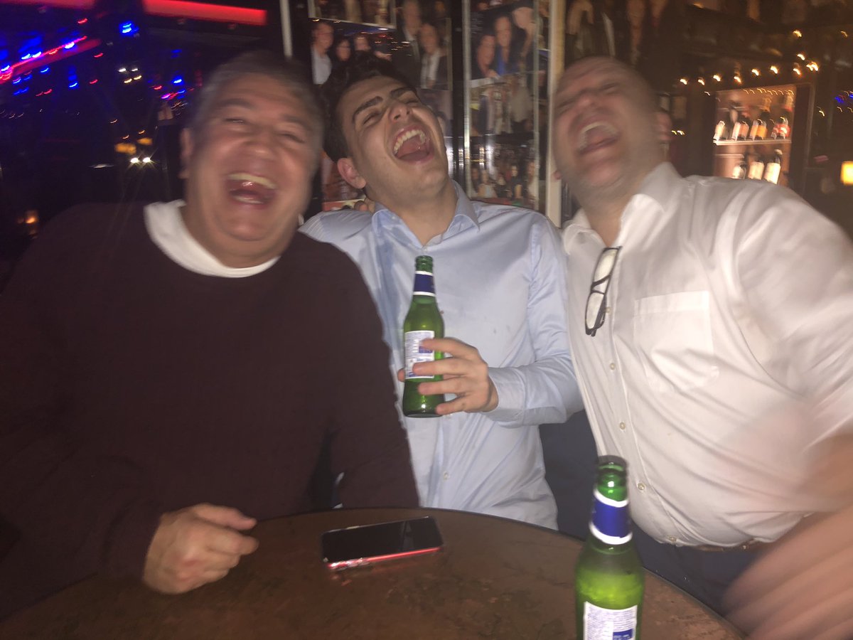FeeneyIan's tweet photo. Brothers, uncles &amp; nephews (not sure what the joke was) @mcinradlett #funtimes #London #pizzapomodoro #knightsbridge https://t.co/zvPnZPfI4q