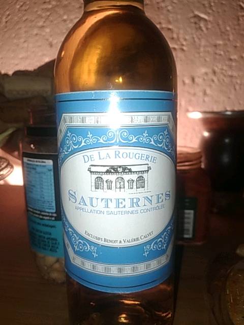 Veja s&oacute; este vinho. Estou atribuindo 2 de 5 estrelas com o aplicativo @Vivino:https://t.co/OeeZjXjwkj