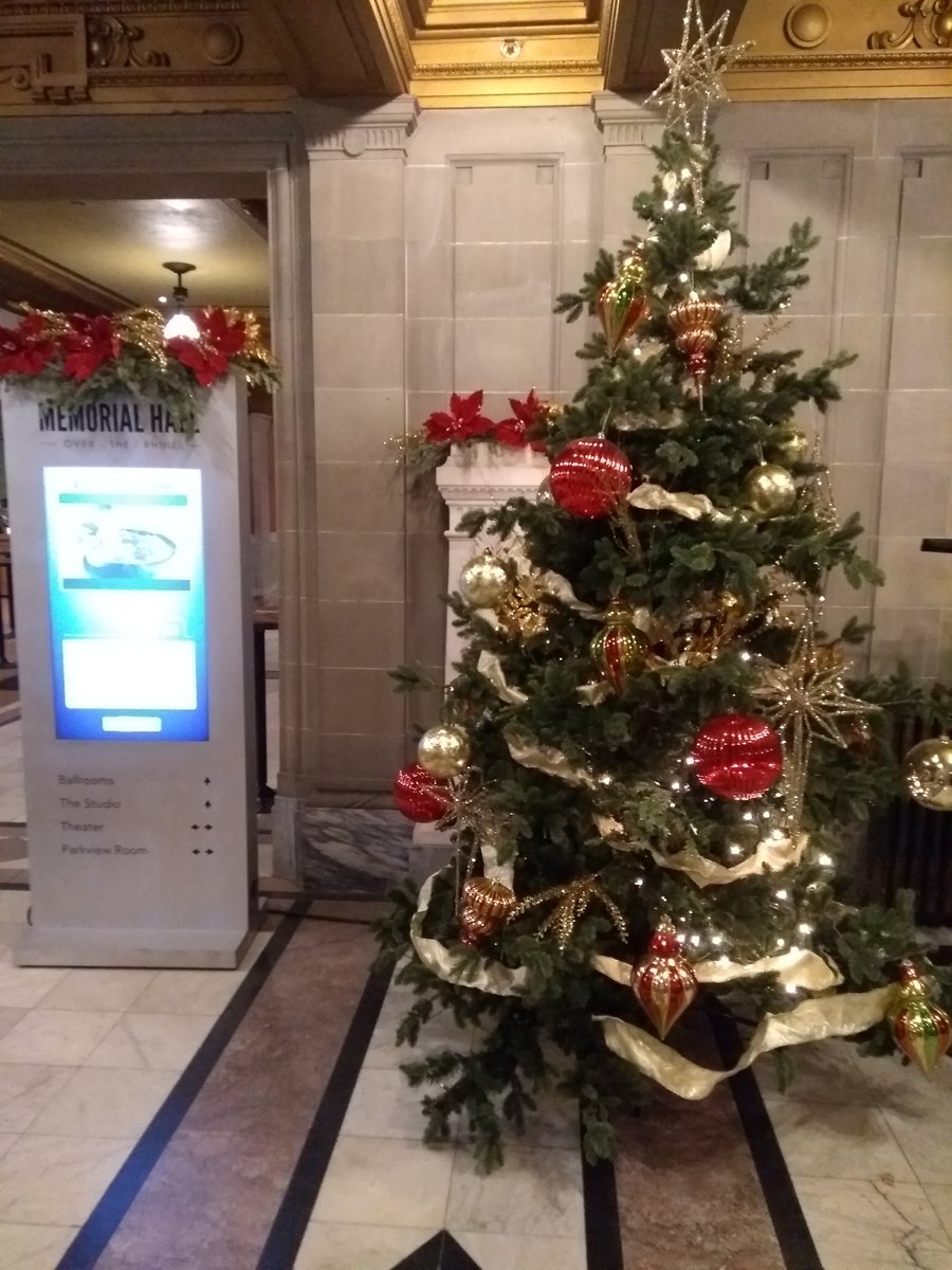 timeier1's tweet photo. It's @christmastime @memorialhall @otr @yelpcincy #TheBeatles #thenewbees #AbbeyRoad https://t.co/hbBHYPwC5U
