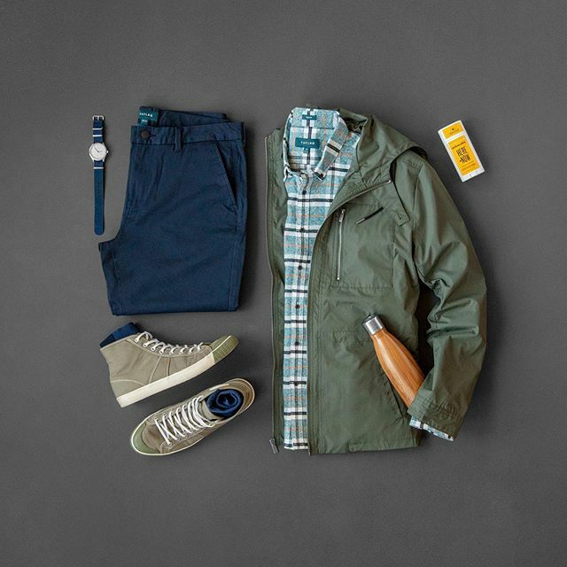 Finished the short work week with a fun mixture of Olive and Navy! I’ve always been a big fan of these colors and I enjoy making outfit combinations with them. Let me know what you think of this combo.
.
I’m looking forward to Thanksgiving tomorrow and h… instagram.com/p/B5ZVBzFlpyS/