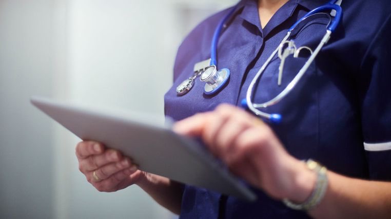 ask1305's tweet photo. Lack of nurses leads NHS to rely on less qualified staff
https://t.co/KjbPsMkfOg https://t.co/QKxnfQdEsi