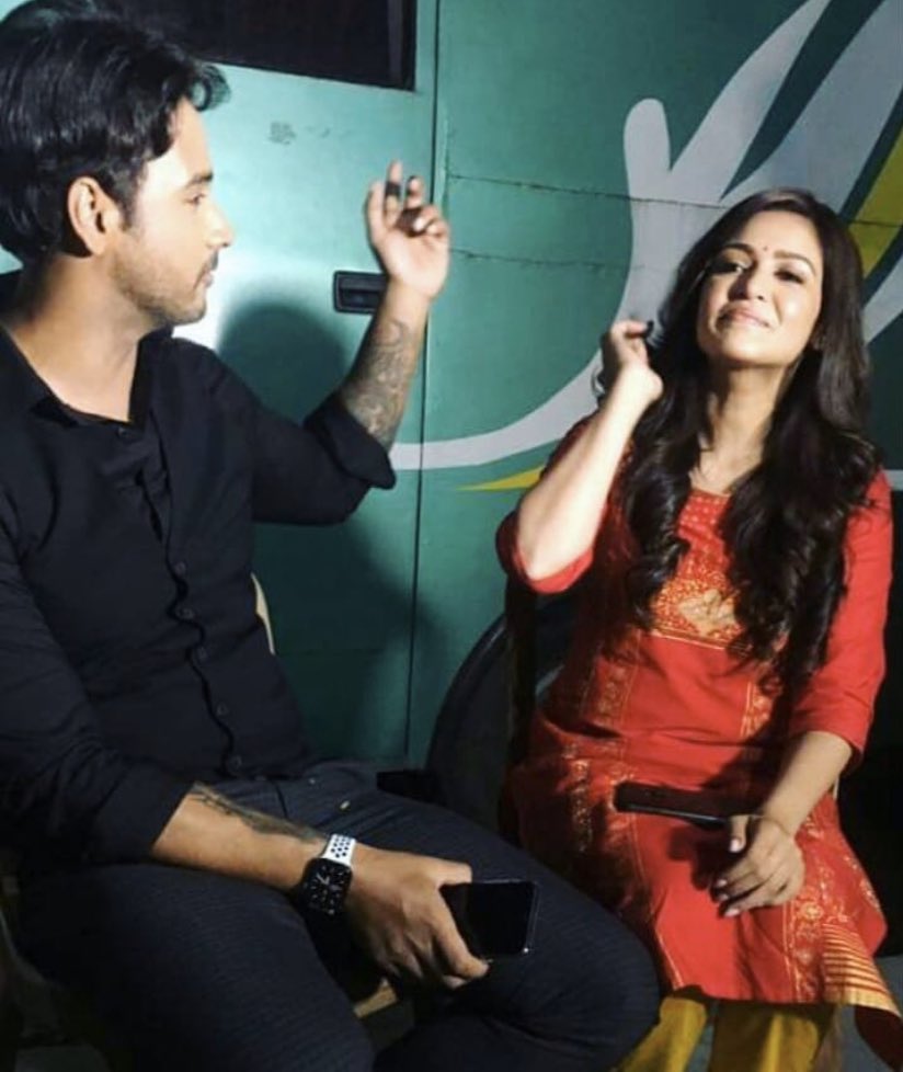 SonalDave99's tweet photo. Film editing is now something almost everyone can do at a simple level and enjoy it, but to take it to a higher level requires the same dedication and persistence that any art form does.
#Arjun #Hiya #FreshJodi 
Good Morning my #Hero 🥰#Yash 
@Yash_Dasgupta 😘❤️
@YashhD_FC 💐🥀🌹 https://t.co/C26LALTDvV
