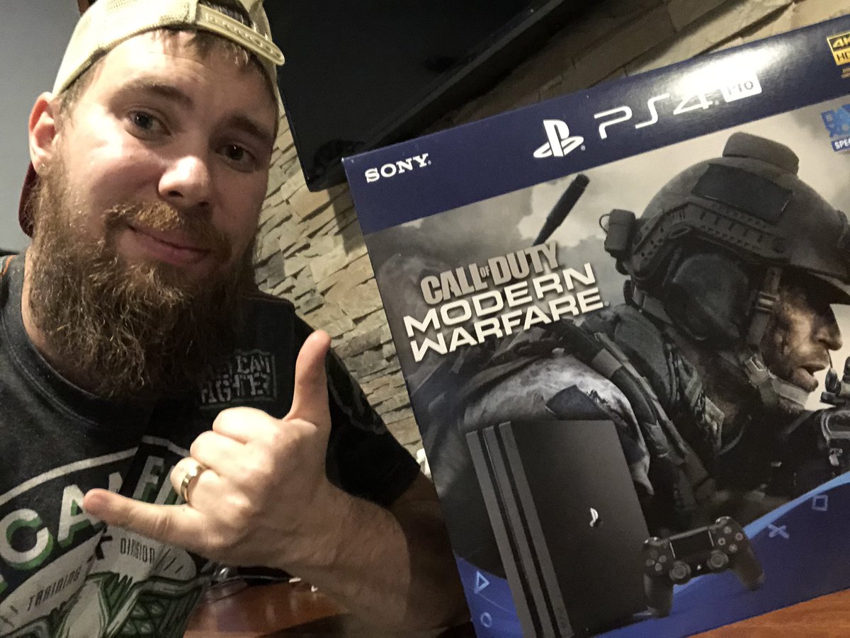 Th3RealTyler's tweet photo. Big shout out to the realist guy I know. @13ullet10  Thanks so much man for giving me the opportunity to receive this!  Dedication and long hours of support definitely paid off! And many more to go!! 

Check out 13ullets channel  @ https://t.co/zBlrlh3MmS https://t.co/qj24A2ZioV