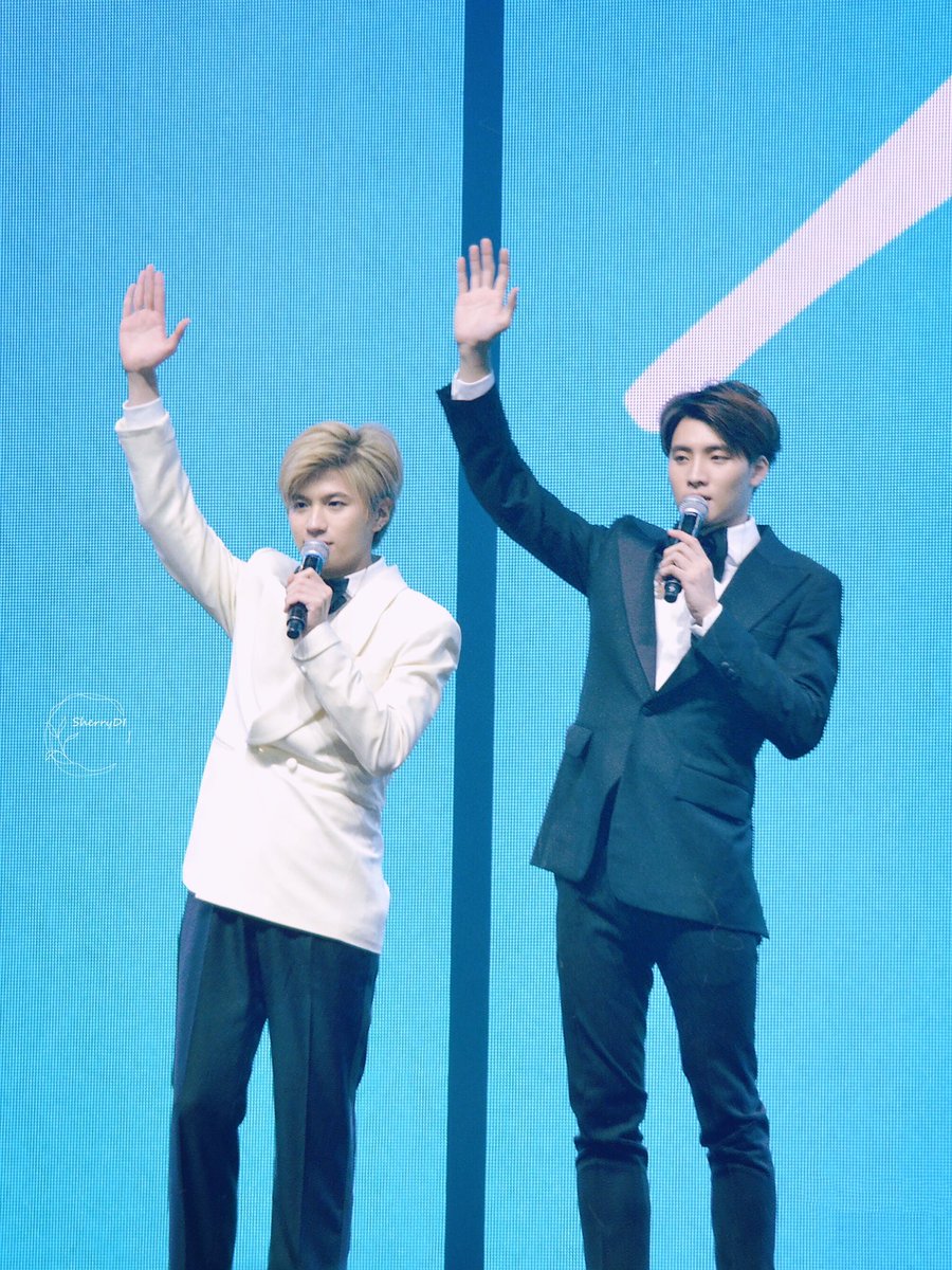 SherryDI95's tweet photo. 20191124 2wish FM in Bangkok

举手手💙💚

@m34nismind @bplannnnn 

#MeanPhiravich #คนของแปลน
#The2wishEverlastingLoveinBkk https://t.co/DXOHXigSQr