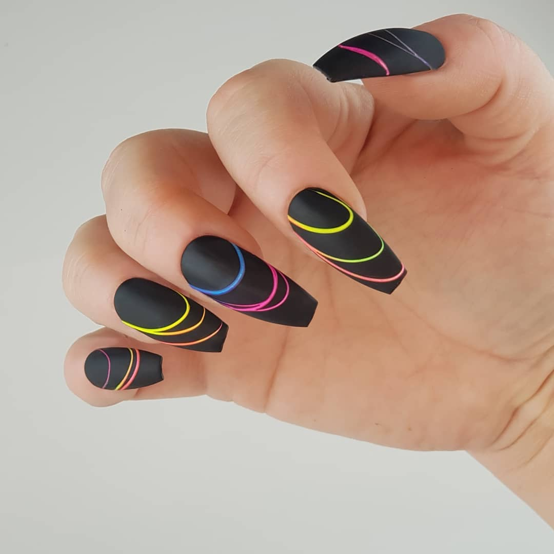 en Vogue Nails India on Twitter: "This ombre rainbow on spider gel.  Inspired by tamaratrabelsi_nails 😘. It was a great challenge!👍 : ( #📷  @thenailshopaustralia ) : : #envoguenails #envogueofficial #lacitgelpolish # spidergel #