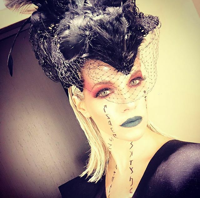 Quien no bailo una canción del grupo Bandana  en algun momento !!!
Y el Jueves tuvimos el placer de maquillar a la talentosa <a href="/virginiadacunha/">Virginia da Cunha</a> !!! Produccion fotográfica que realizamos en el marco del evento increible que realizo <a href="/chicasguapastv/">Chicas Guapas TV</a> en el @hiltonbuenosaires .
Dis…